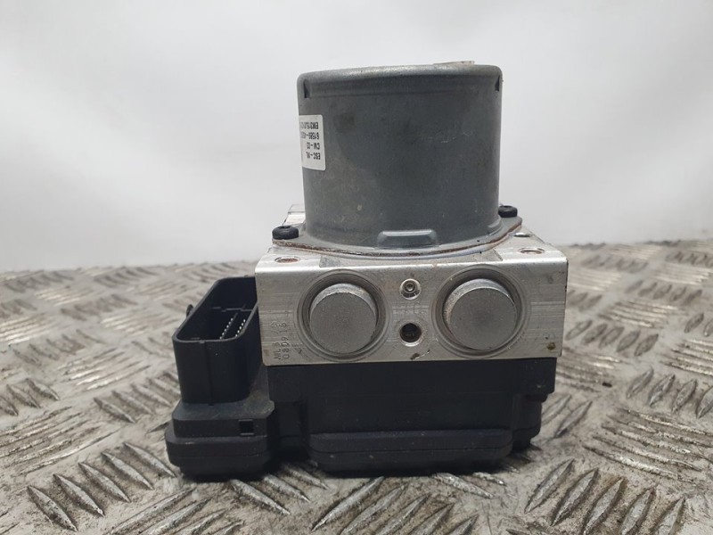 Recambio de abs para hyundai i20 coupe trend referencia OEM IAM 58920C8360 C858922650 