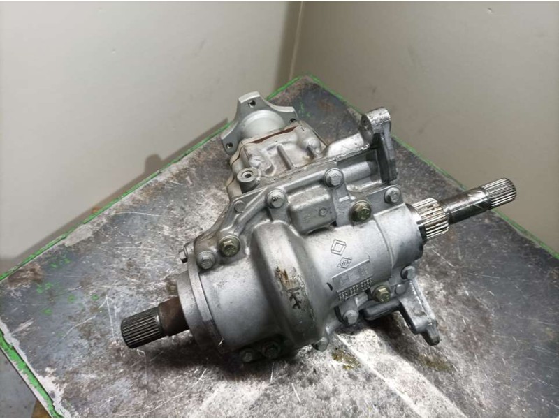 Recambio de diferencial delantero para dacia duster sl eficacia 4x4 referencia OEM IAM 8200988059 8200988060 