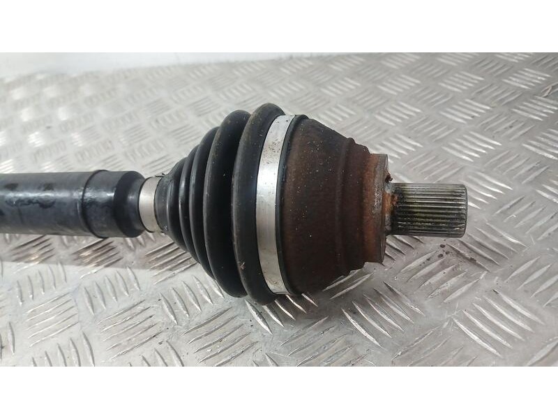 Recambio de transmision delantera derecha para volkswagen touran (1t2) traveller referencia OEM IAM 1K0407272RB  