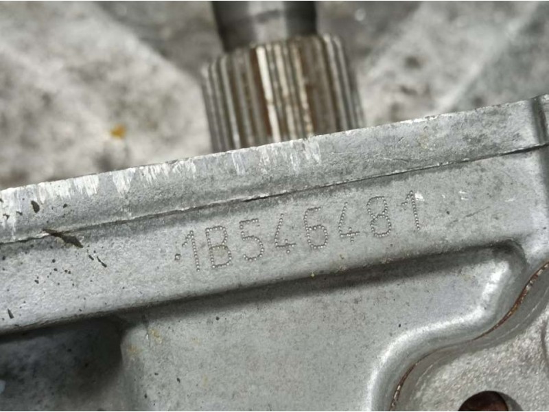 Recambio de diferencial delantero para dacia duster sl eficacia 4x4 referencia OEM IAM 8200988059 8200988060 