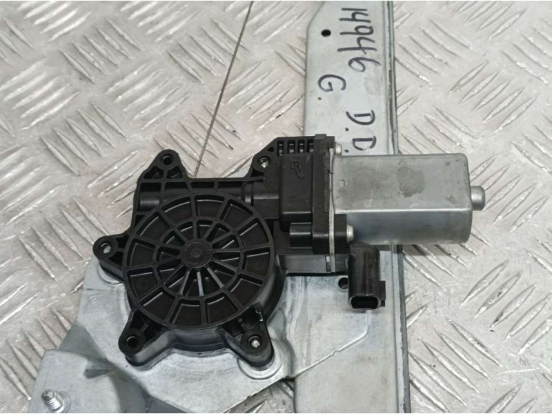 Recambio de elevalunas delantero derecho para dacia duster sl eficacia 4x4 referencia OEM IAM 807206838R  ELECTRICO 2 PINS