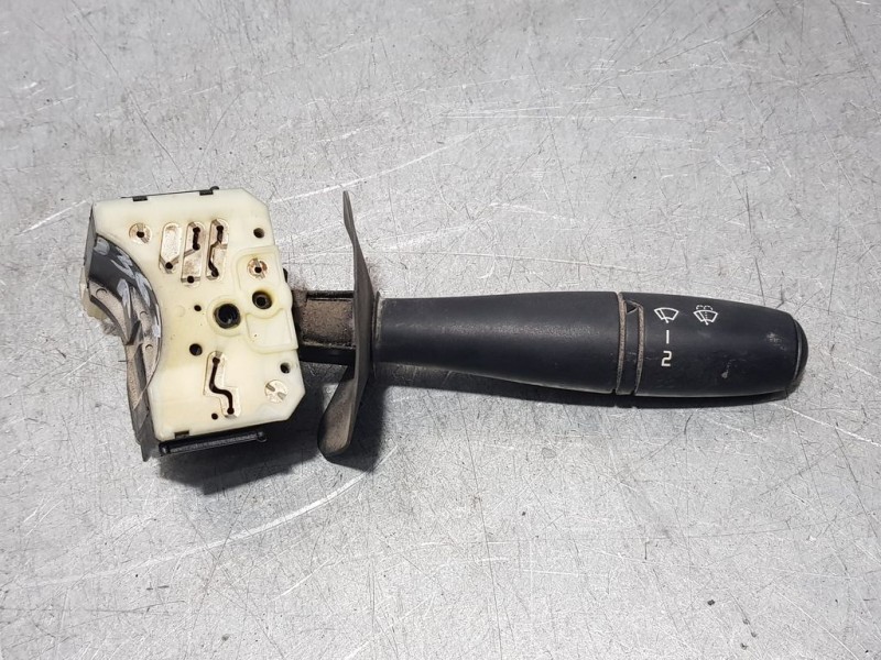 Recambio de mando limpia para renault master caja abierta/chasis ab ´98 caja abierta batalla 3578 referencia OEM IAM 7701047265 