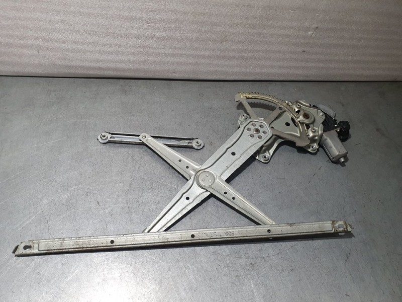 Recambio de elevalunas delantero izquierdo para lexus is 300h referencia OEM IAM SIN REF  ELECTRICO 7 PINES