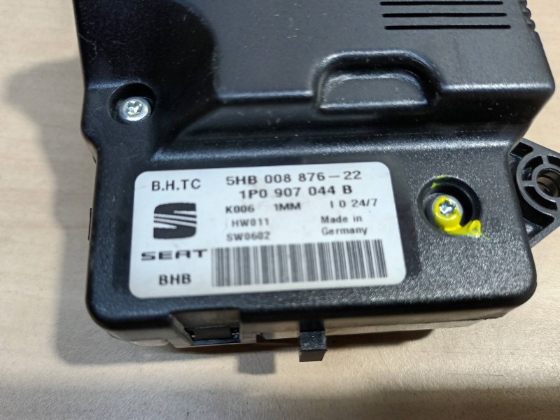 Recambio de mando climatizador para seat leon (1p1) reference referencia OEM IAM 1P0907044 B 5HB008876 