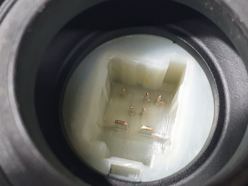 Recambio de elevalunas delantero izquierdo para lexus is 300h referencia OEM IAM SIN REF  ELECTRICO 7 PINES