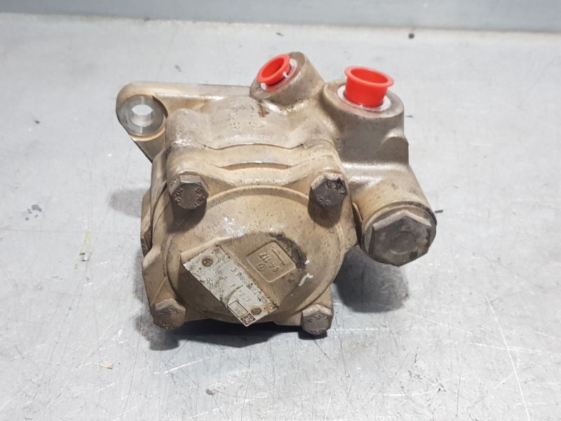 Recambio de bomba direccion para renault master caja abierta/chasis ab ´98 caja abierta batalla 3578 referencia OEM IAM 77003005