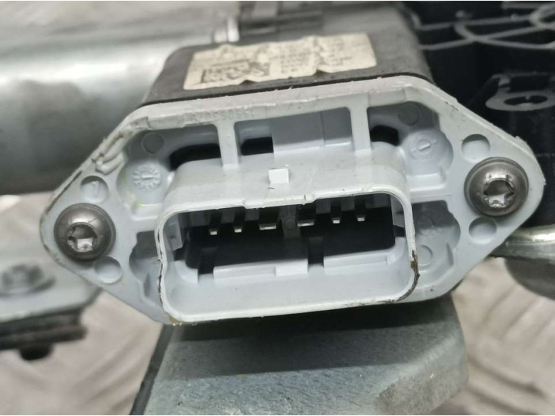Recambio de elevalunas delantero izquierdo para dacia duster sl eficacia 4x4 referencia OEM IAM 807210751R  ELECTRICO 6 PINS