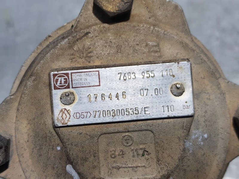 Recambio de bomba direccion para renault master caja abierta/chasis ab ´98 caja abierta batalla 3578 referencia OEM IAM 77003005