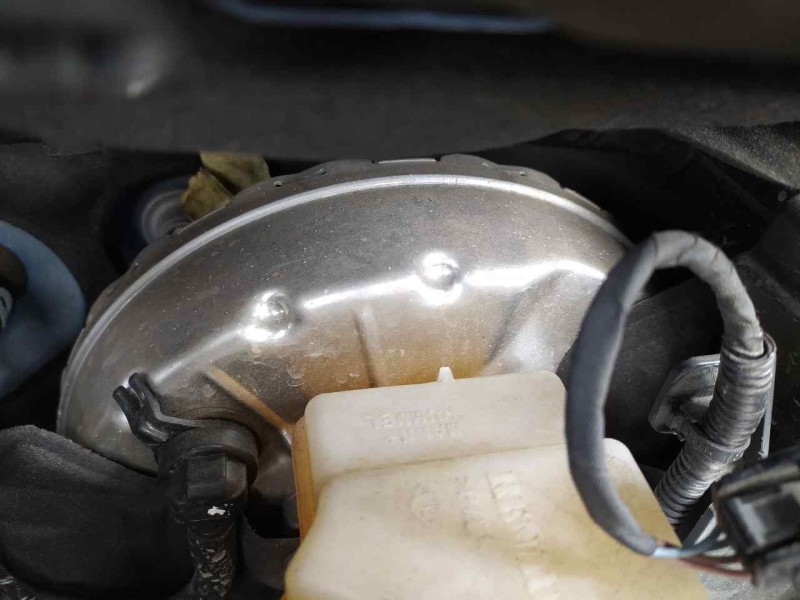 Recambio de servofreno para renault clio v zen referencia OEM IAM 472102432R  