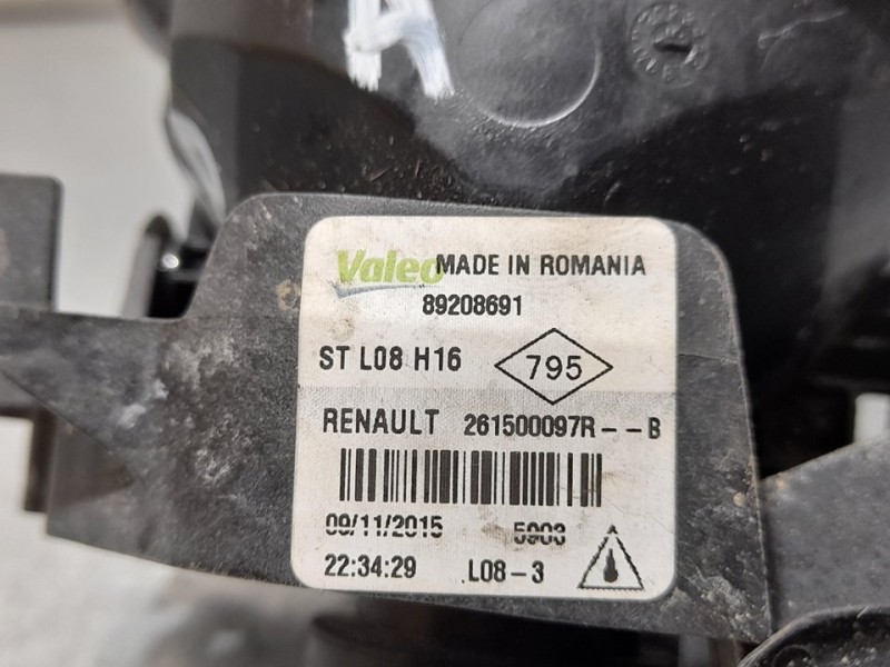 Recambio de faro antiniebla derecho para dacia duster sl eficacia 4x4 referencia OEM IAM 261500097R 89208691 VALEO