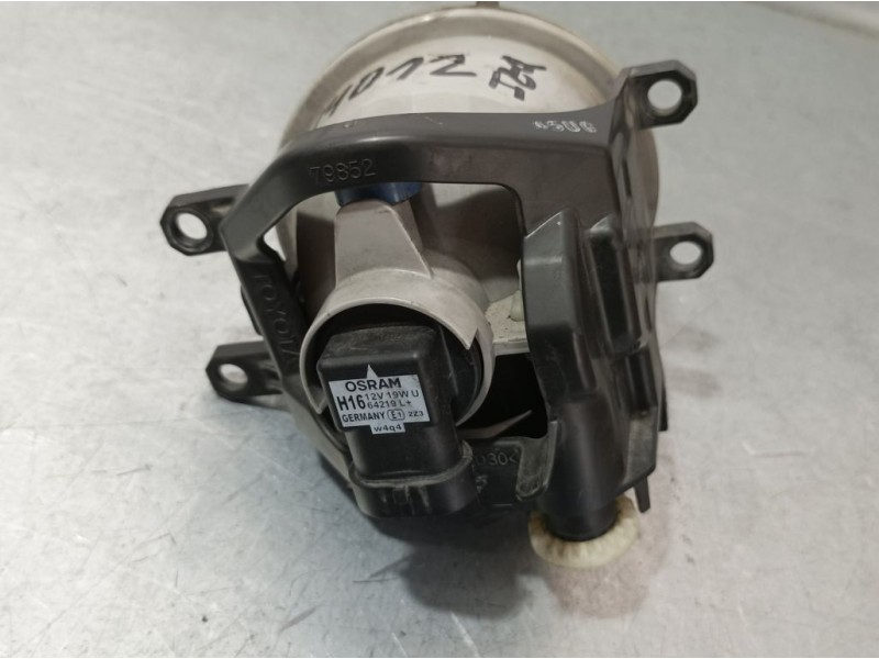 Recambio de faro antiniebla izquierdo para lexus is 300h referencia OEM IAM 8122112230  