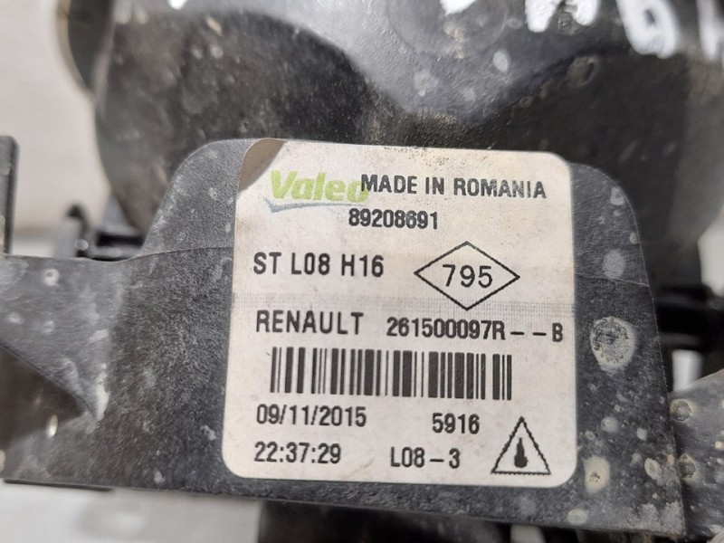 Recambio de faro antiniebla izquierdo para dacia duster sl eficacia 4x4 referencia OEM IAM 261500097R 89208691 VALEO