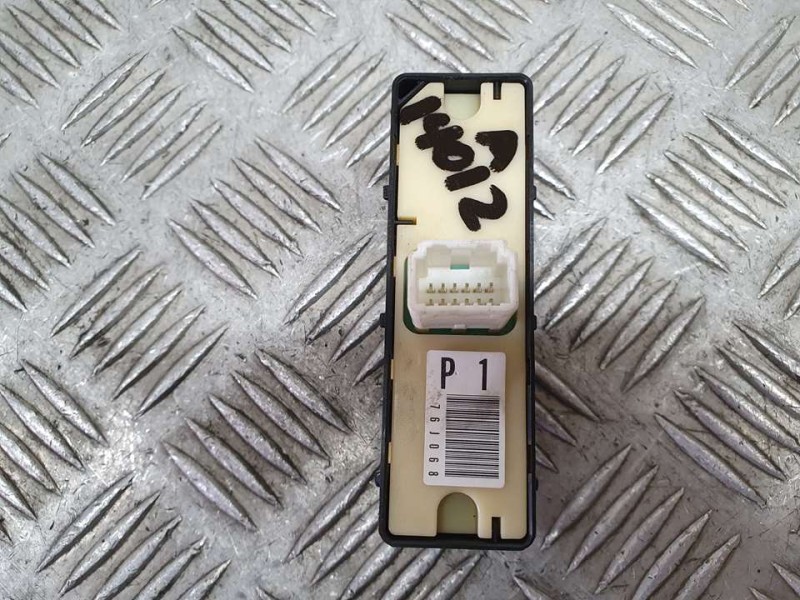 Recambio de mando elevalunas delantero derecho para lexus is 300h referencia OEM IAM 76J068  