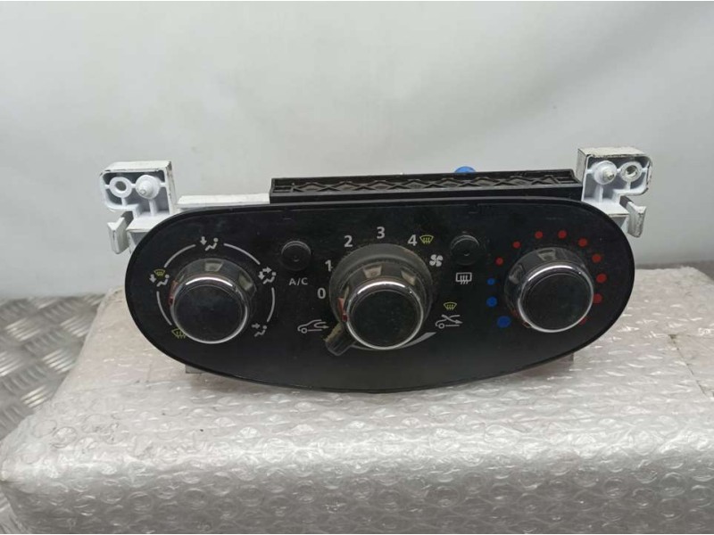 Recambio de mando calefaccion / aire acondicionado para dacia duster sl eficacia 4x4 referencia OEM IAM A151005AL2S1 N110122G 