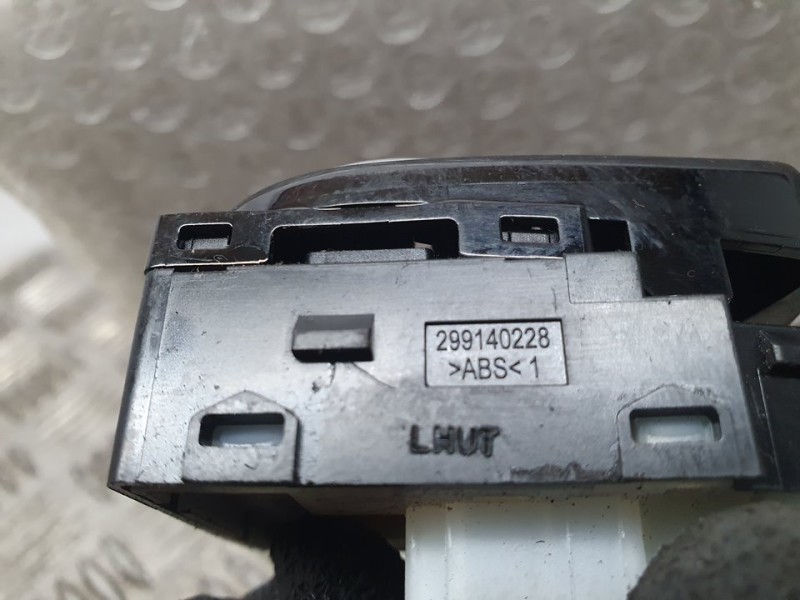 Recambio de mando retrovisor para hyundai i20 coupe trend referencia OEM IAM 299140228  