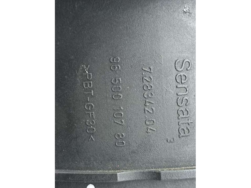 Recambio de caudalimetro para peugeot 207 sport referencia OEM IAM 9650010780 72834204 SENSATA