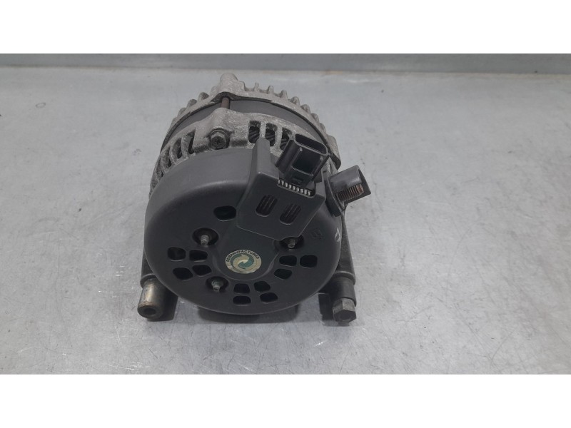 Recambio de alternador para volvo s40 berlina 2.0 d momentum referencia OEM IAM 1042103512  