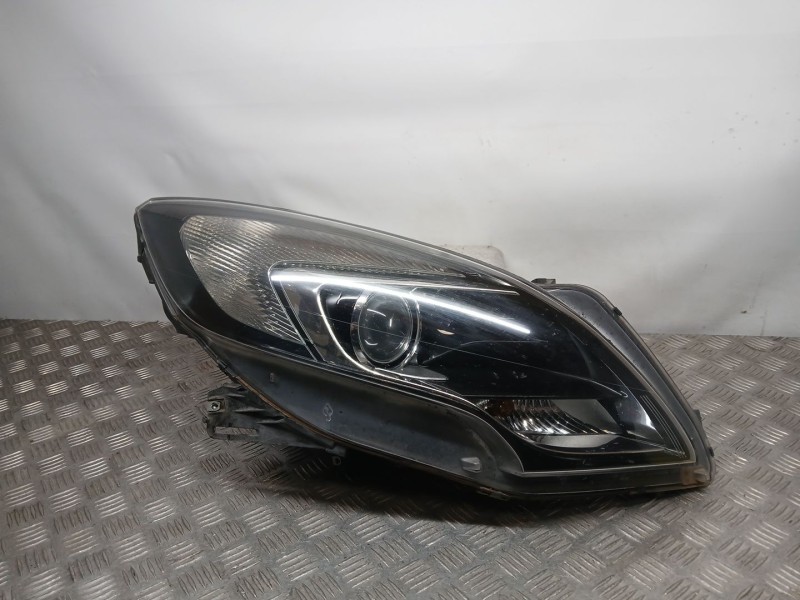 Recambio de faro derecho para opel zafira tourer c (p12) 1.6 cdti (75) referencia OEM IAM 39009022RH TOCADO O30126320205