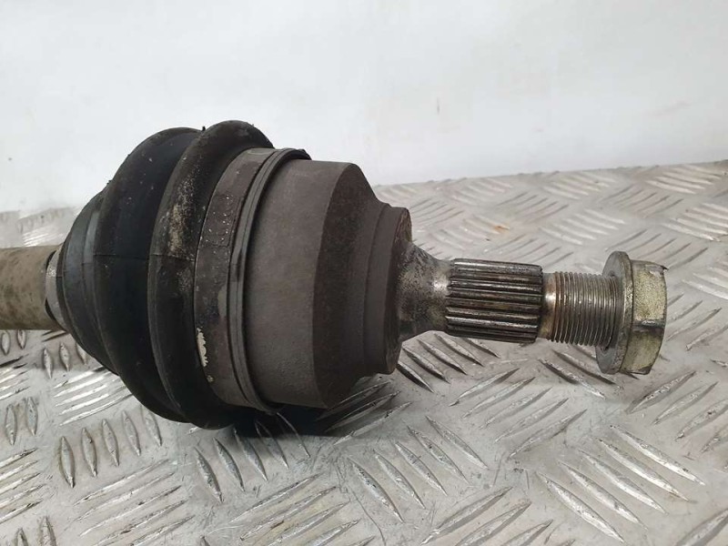 Recambio de transmision delantera derecha para citroën c4 coupe vtr referencia OEM IAM 9637117880 8MN05 2192711