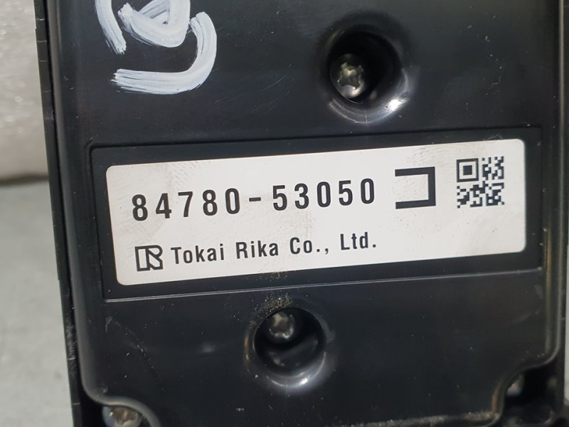 Recambio de mando multifuncion para lexus is 300h referencia OEM IAM 8478053050  MENU