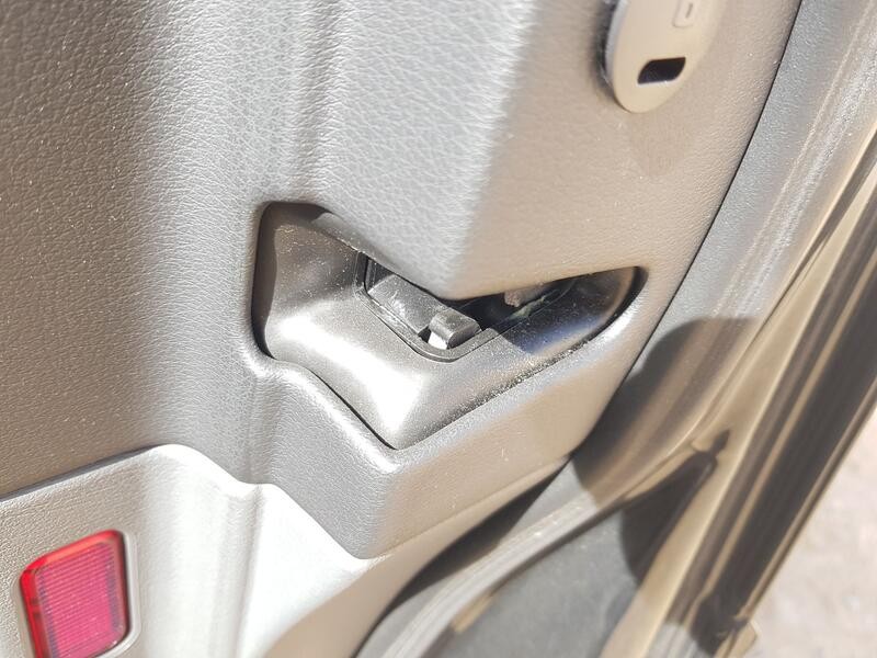 Recambio de cerradura puerta delantera derecha para seat exeo (3r2) 2.0 tdi referencia OEM IAM 8E1837016AA  