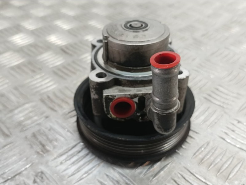Recambio de bomba direccion para opel vectra b caravan básico referencia OEM IAM 90502551  