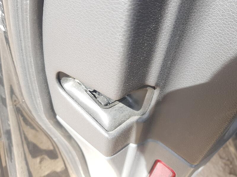 Recambio de cerradura puerta delantera izquierda para seat exeo (3r2) 2.0 tdi referencia OEM IAM 8E1837015AA  