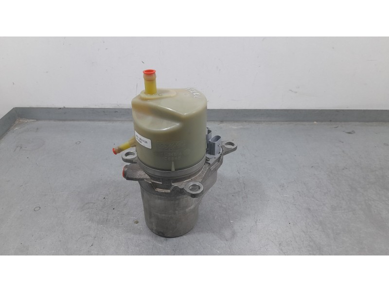 Recambio de bomba direccion electrica para volvo s40 berlina 2.0 d momentum referencia OEM IAM 30742307  