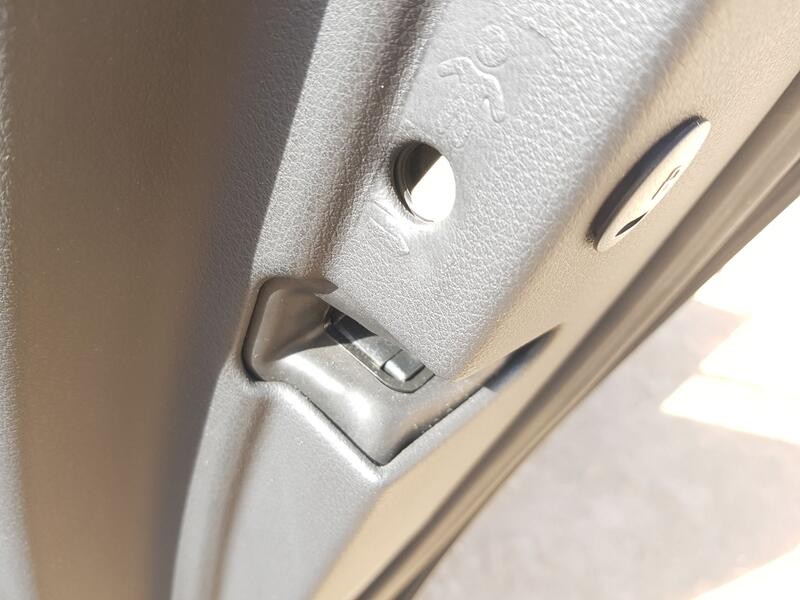 Recambio de cerradura puerta trasera derecha para seat exeo (3r2) 2.0 tdi referencia OEM IAM 8E0839016AA  