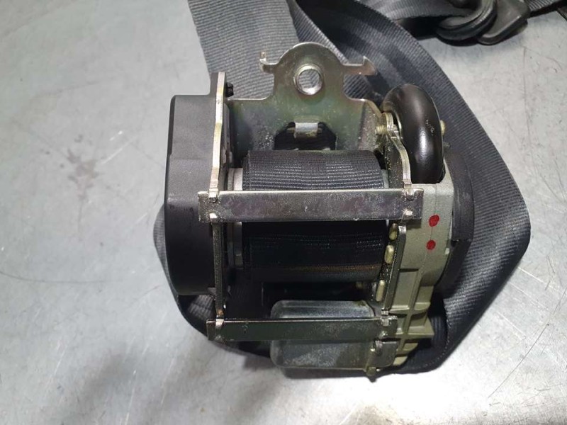 Recambio de pretensor airbag derecho para nissan qashqai (j10) acenta referencia OEM IAM 86884JD00A  