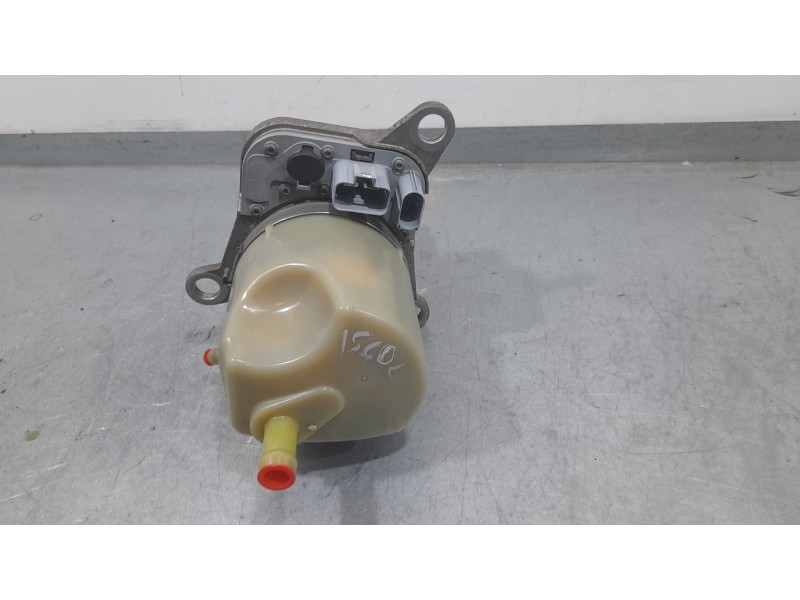 Recambio de bomba direccion electrica para volvo s40 berlina 2.0 d momentum referencia OEM IAM 30742307  