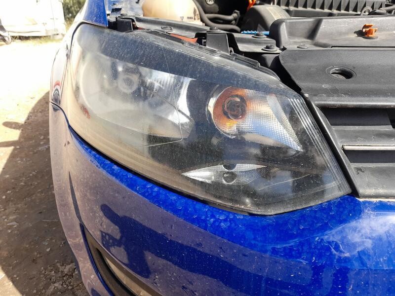 Recambio de faro derecho para volkswagen polo v (6r1, 6c1) 1.4 (6r1) referencia OEM IAM 6R1941016E  