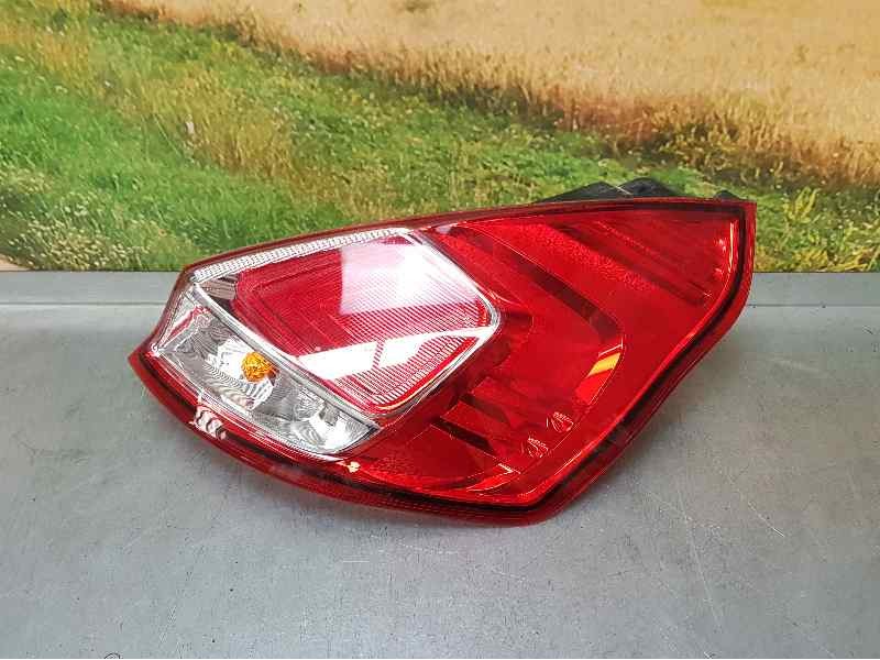 Recambio de piloto trasero derecho para ford fiesta (ccn) titanium referencia OEM IAM C1BB13404AE  