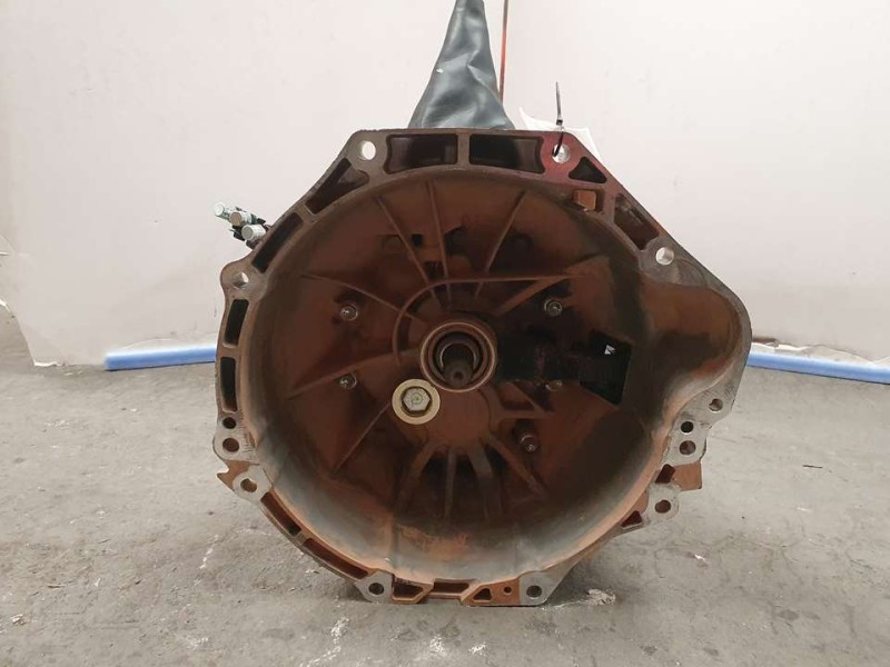 Recambio de caja cambios para toyota land cruiser (j15) gx referencia OEM IAM 3303060C40 6 VELOCIDADES 