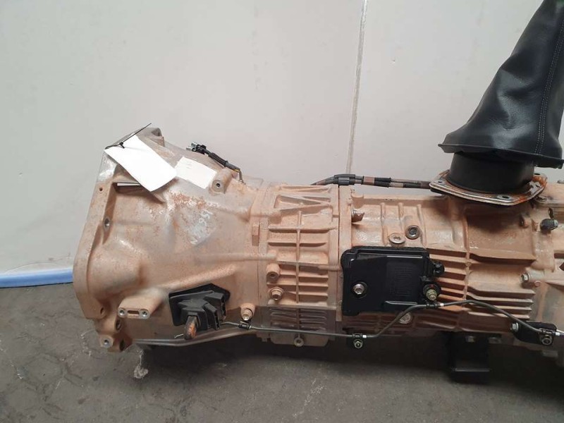 Recambio de caja cambios para toyota land cruiser (j15) gx referencia OEM IAM 3303060C40 6 VELOCIDADES 