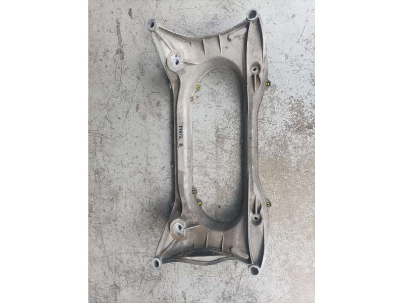 Recambio de puente delantero para lexus is 300h referencia OEM IAM 5120130140  