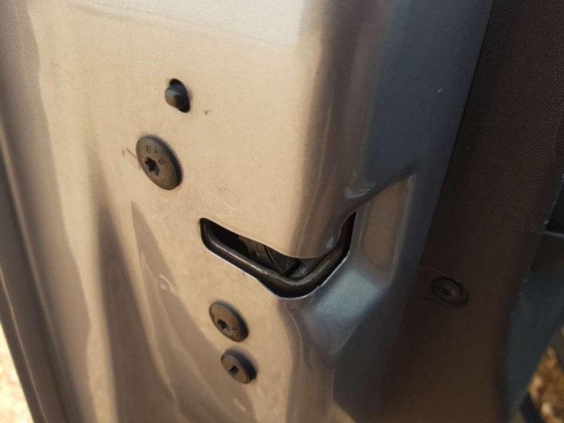 Recambio de cerradura puerta delantera izquierda para peugeot 2008 (--.2013) style referencia OEM IAM 9812500880  