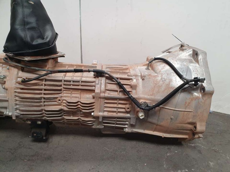 Recambio de caja cambios para toyota land cruiser (j15) gx referencia OEM IAM 3303060C40 6 VELOCIDADES 