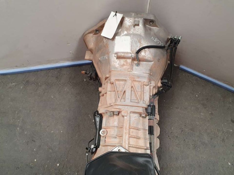 Recambio de caja cambios para toyota land cruiser (j15) gx referencia OEM IAM 3303060C40 6 VELOCIDADES 