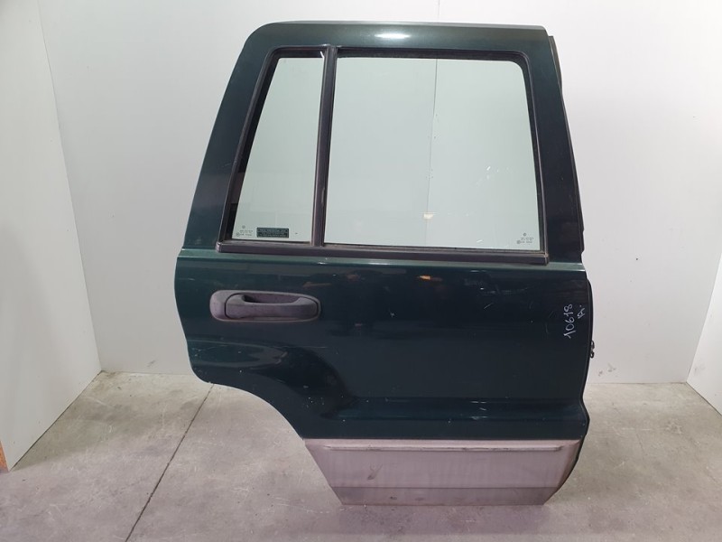 Recambio de puerta trasera derecha para jeep gr.cherokee (wj/wg) 3.1 td laredo referencia OEM IAM   TOCADO