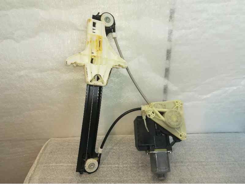 Recambio de elevalunas trasero izquierdo para volkswagen polo (6r1) advance referencia OEM IAM 6R0959811F 0130822532 