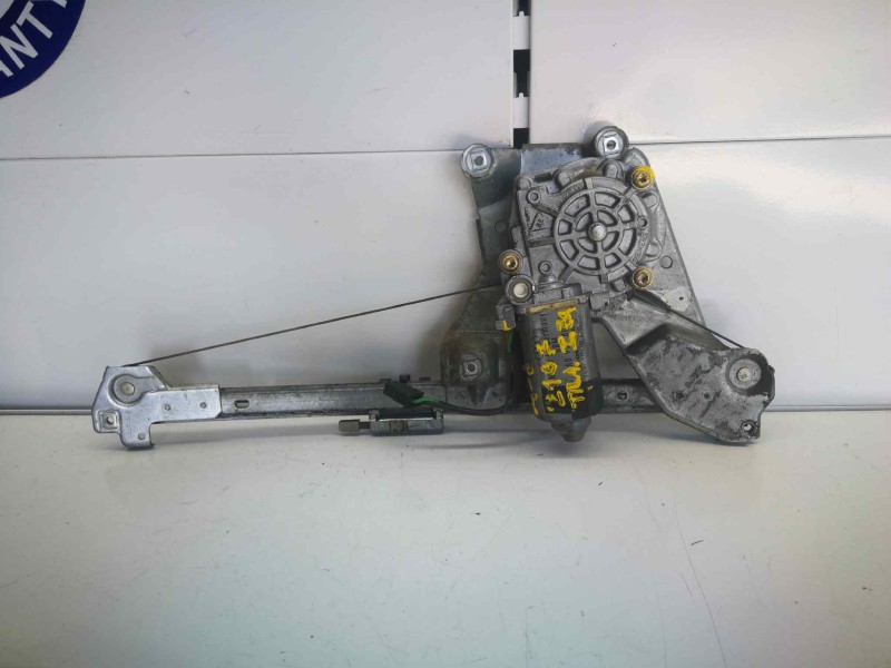 Recambio de elevalunas trasero izquierdo para audi 100 berlina (c4) 2.8 v6 cat (aah) referencia OEM IAM 4A0959802A  DOS PINS