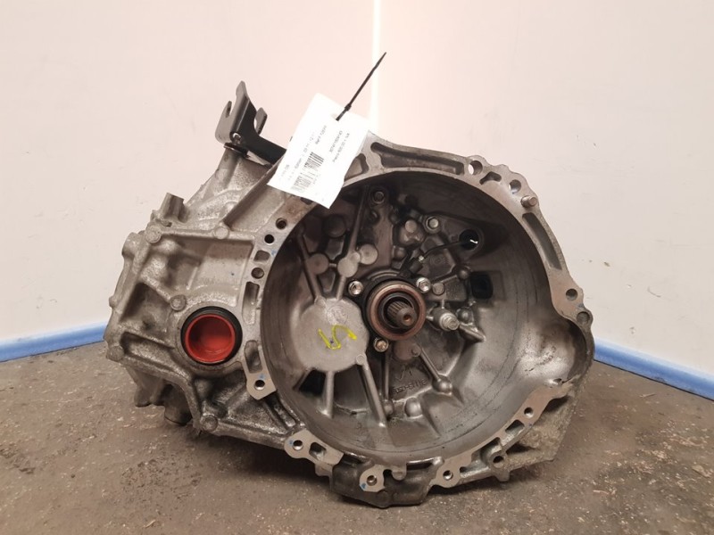 Recambio de caja cambios para toyota auris edition referencia OEM IAM 12EPP 307411504143 6 VELOCIDADES