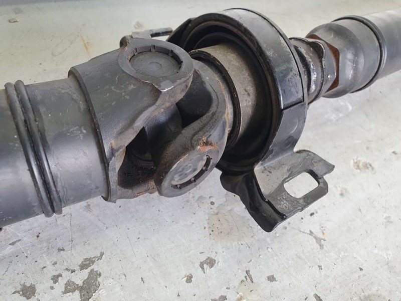 Recambio de transmision central para lexus is 300h referencia OEM IAM PE45  