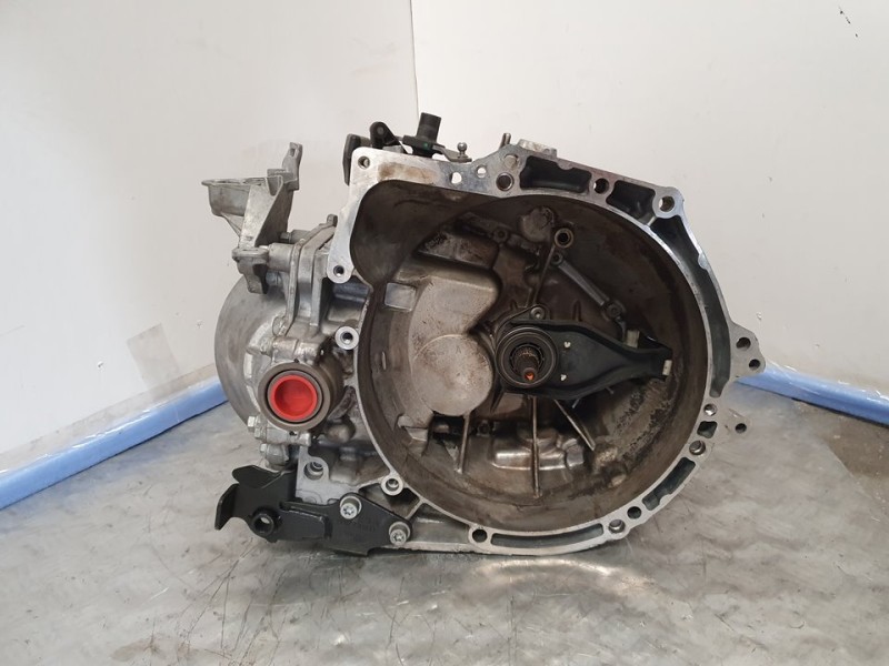 Recambio de caja cambios para peugeot 308 sw allure referencia OEM IAM 20MB53 1253805 6VELOCIDADES
