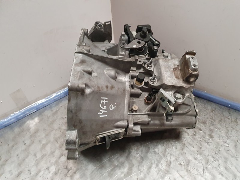 Recambio de caja cambios para peugeot 308 sw allure referencia OEM IAM 20MB53 1253805 6VELOCIDADES