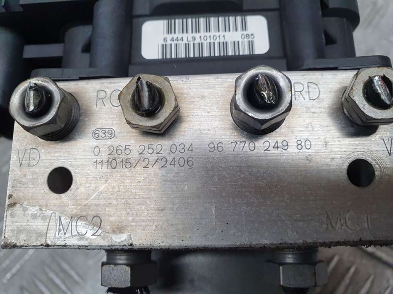Recambio de abs para citroën c4 lim. seduction referencia OEM IAM 9677024980 0265252034 