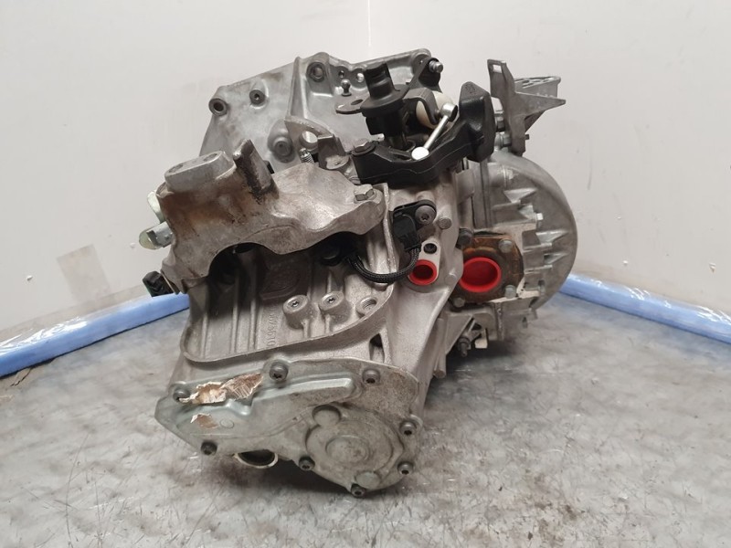 Recambio de caja cambios para peugeot 308 sw allure referencia OEM IAM 20MB53 1253805 6VELOCIDADES