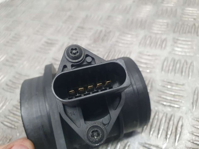Recambio de caudalimetro para volkswagen polo (9n3) edition referencia OEM IAM 038906461B 0281002531 BOSCH