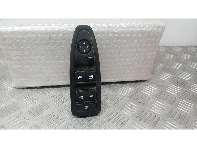 Recambio de mando elevalunas delantero izquierdo para bmw serie 3 lim. (f30) 320 d referencia OEM IAM 728383206 C/ MANDO RETROVI